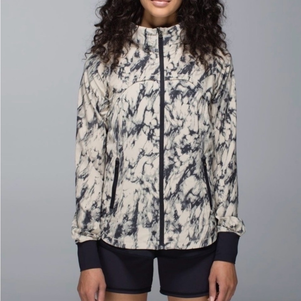 Lululemon Pack-It Vest in the "Ace Spot Grain Black"